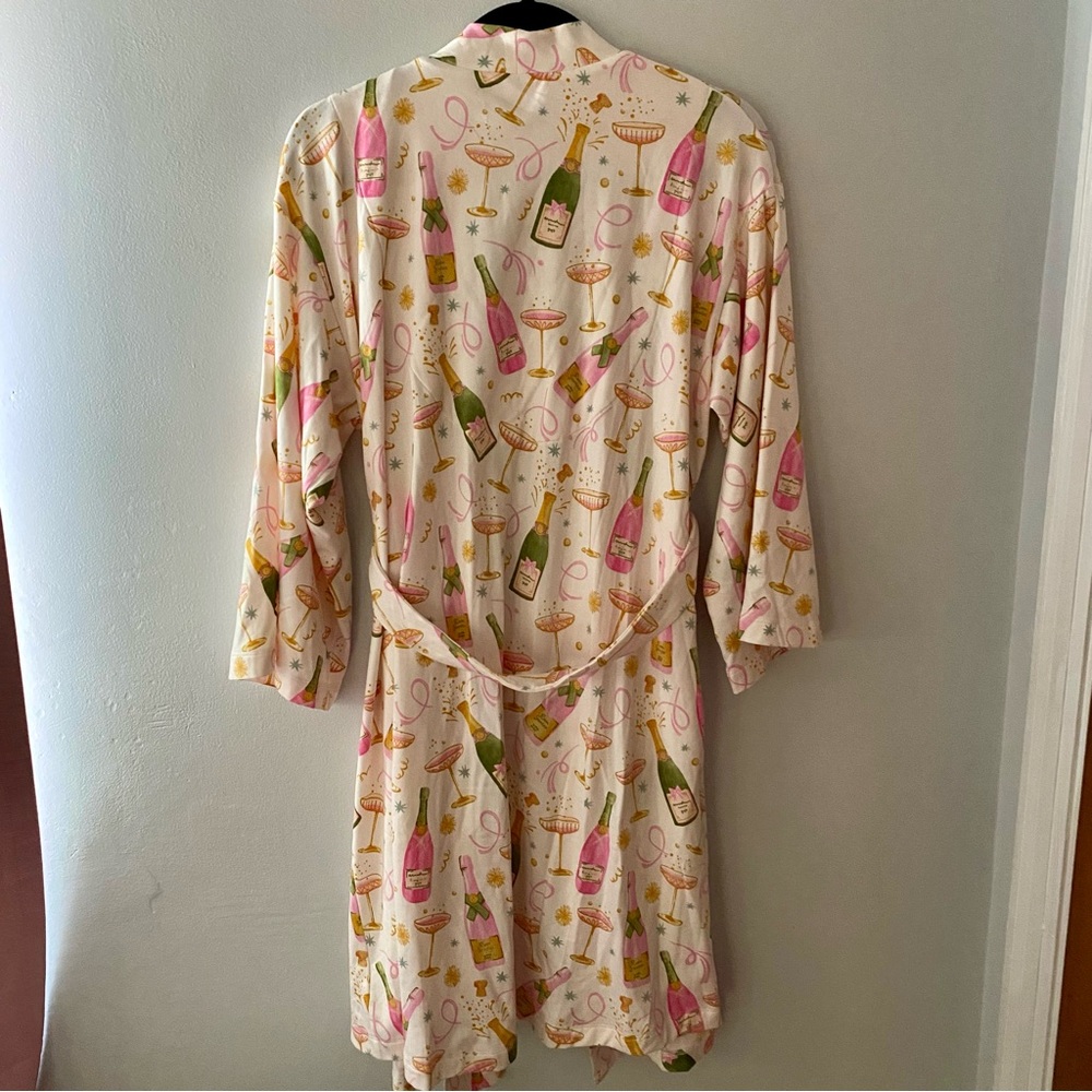 Room Service Champagne Robe with Tie - L/XL - Picture 4 of 4